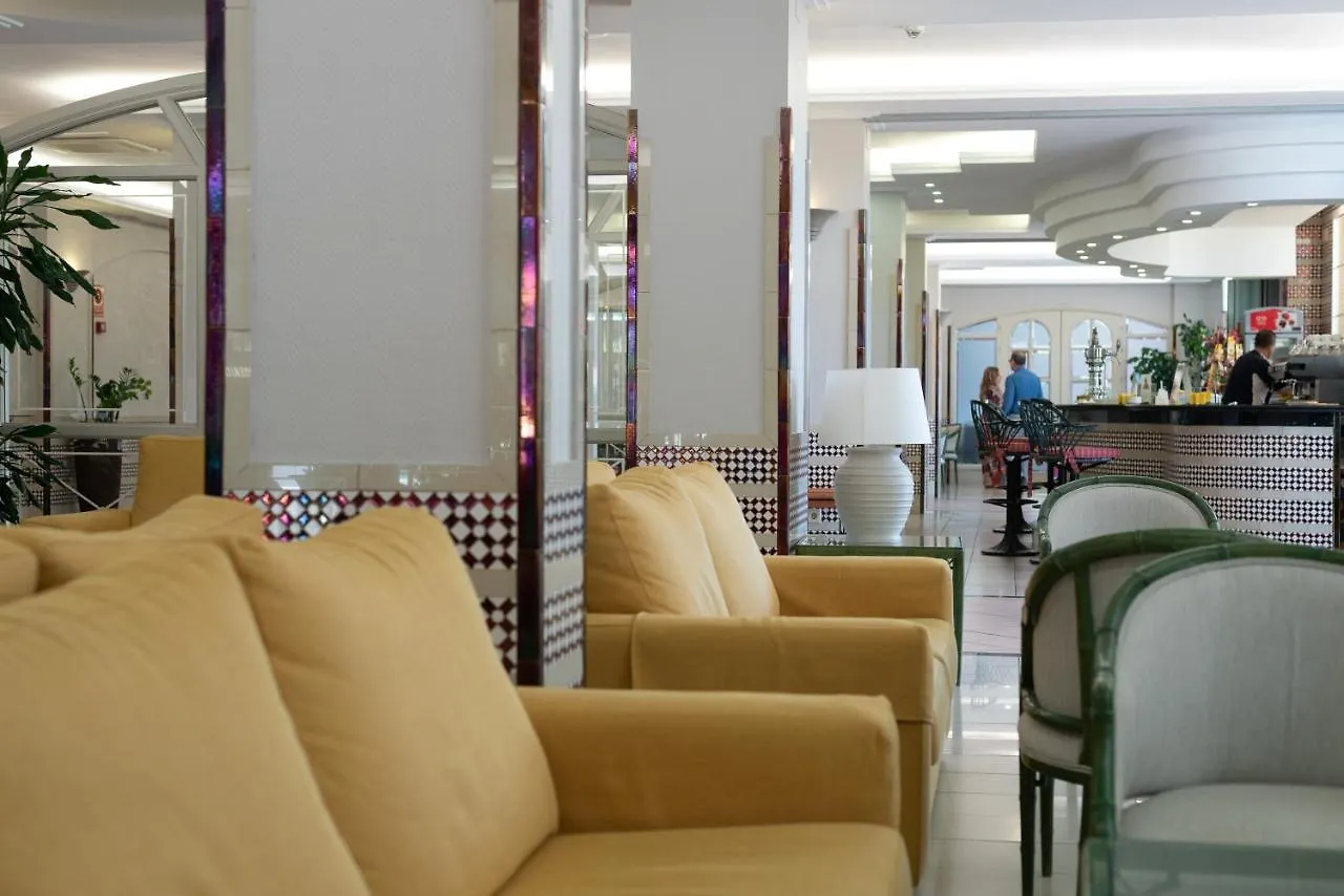 Pato Amarillo Hotel Punta Umbría