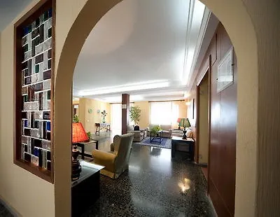 Pato Amarillo Hotel Punta Umbria