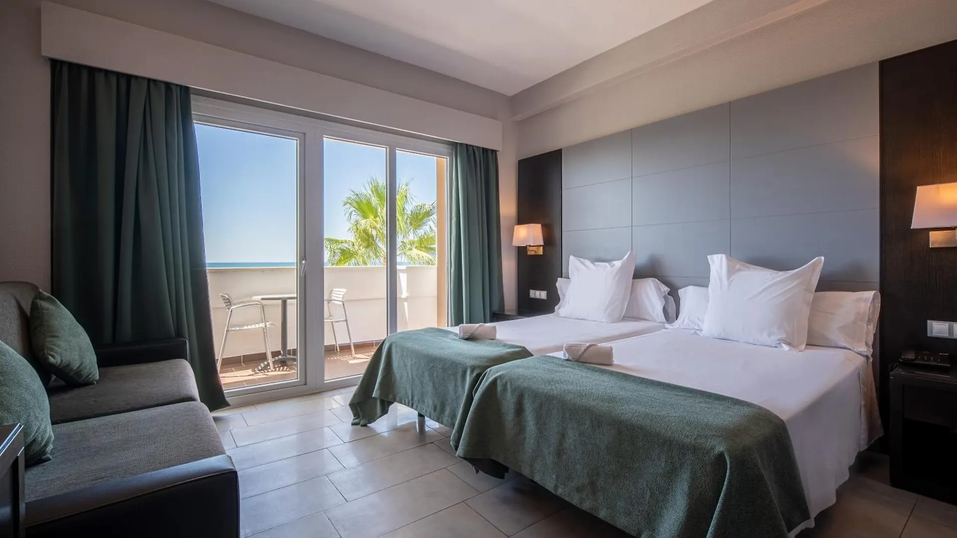 Pato Amarillo Hotel Punta Umbria