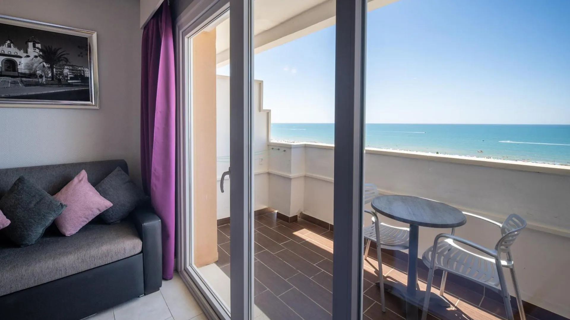 Pato Amarillo Hotel Punta Umbria