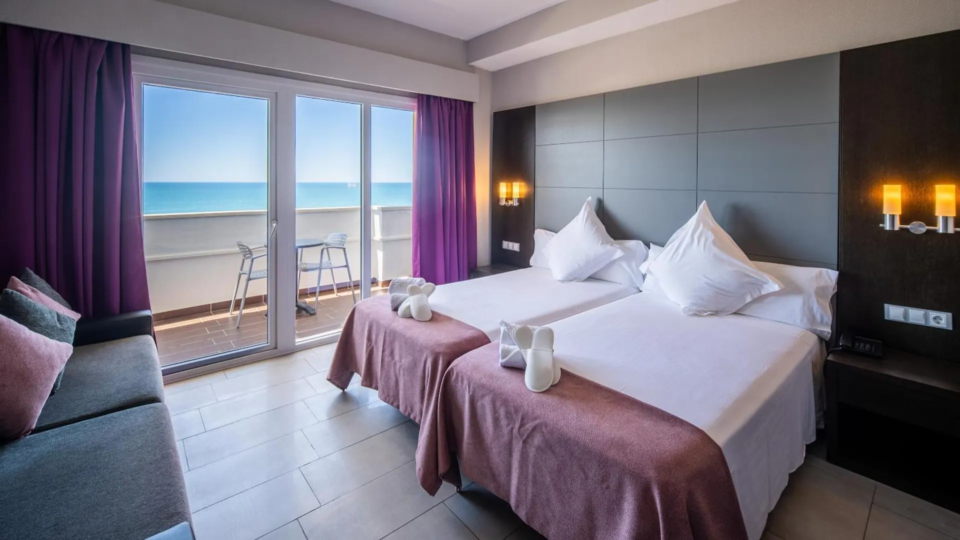 Pato Amarillo Hotel Punta Umbria 4*,  Spain
