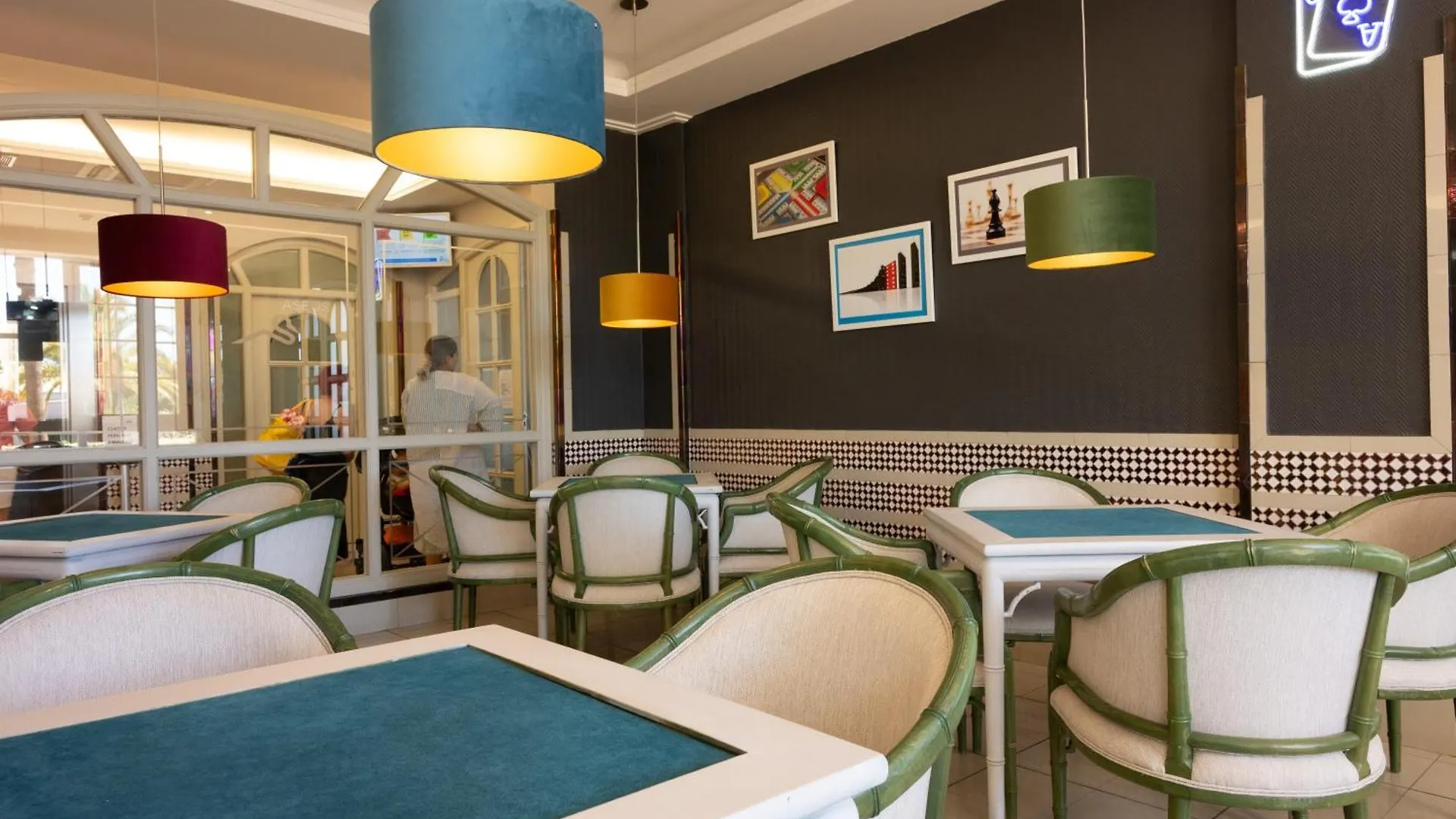 Pato Amarillo Hotel Punta Umbria